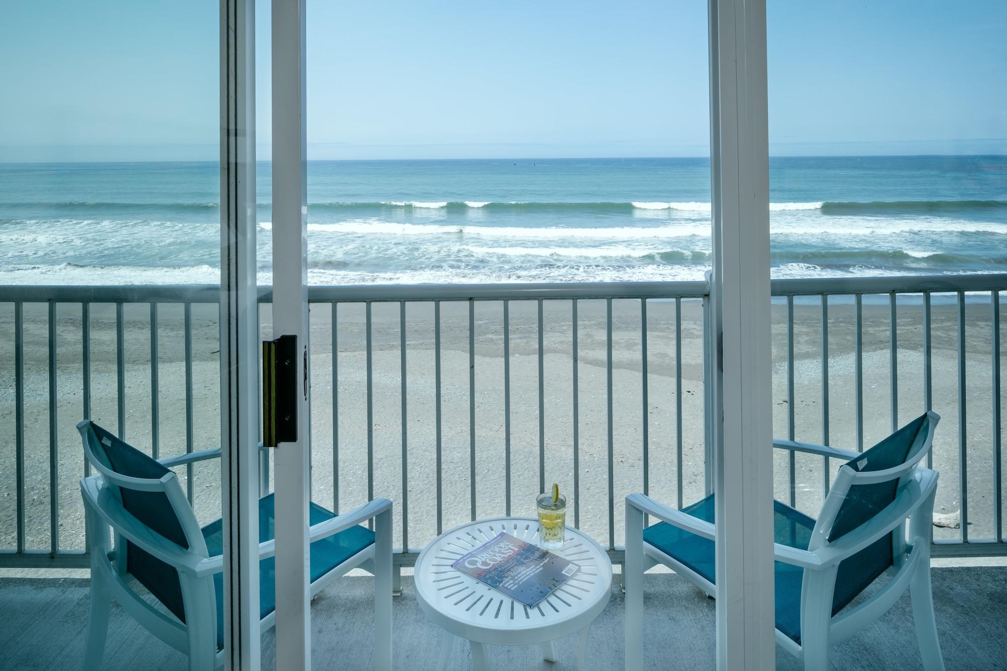 Beachfront Inn Брукингс Экстерьер фото